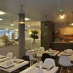Mercure Nantes Ouest Zenith Hotel 4*