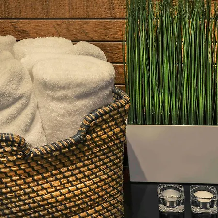 Mercure Nantes Ouest Zenith 4*