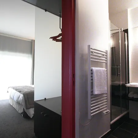 Mercure Nantes Ouest Zenith 호텔 4*