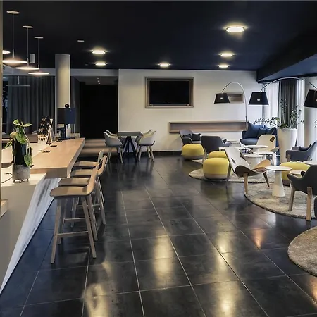 Mercure Nantes Ouest Zenith Hotel 4*