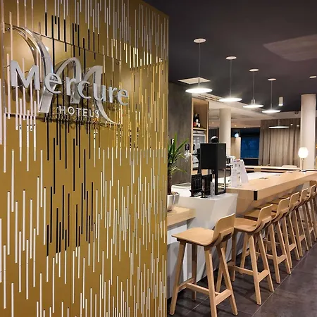 Mercure Nantes Ouest Zenith Hotel 4*