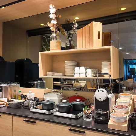 Mercure Nantes Ouest Zenith Hotel