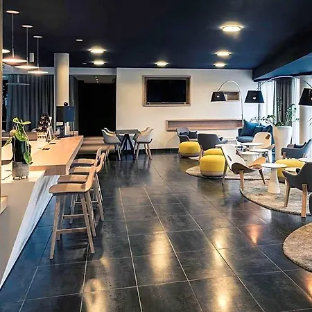 Mercure Nantes Ouest Zenith 4* 圣埃尔布兰