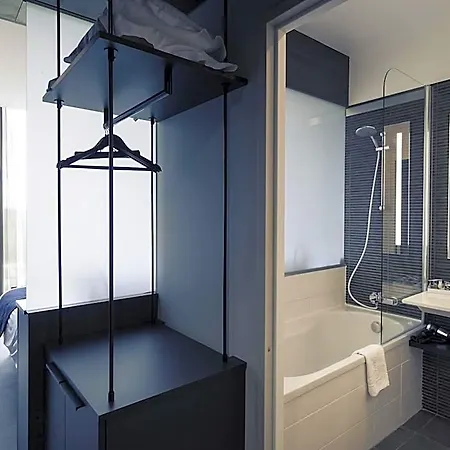 Mercure Nantes Ouest Zenith 4*