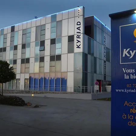 Mercure Nantes Ouest Zenith 圣埃尔布兰