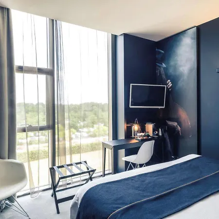 Mercure Nantes Ouest Zenith Hotel 4*