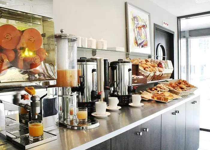 Mercure Nantes Ouest Zenith Hotel 4*