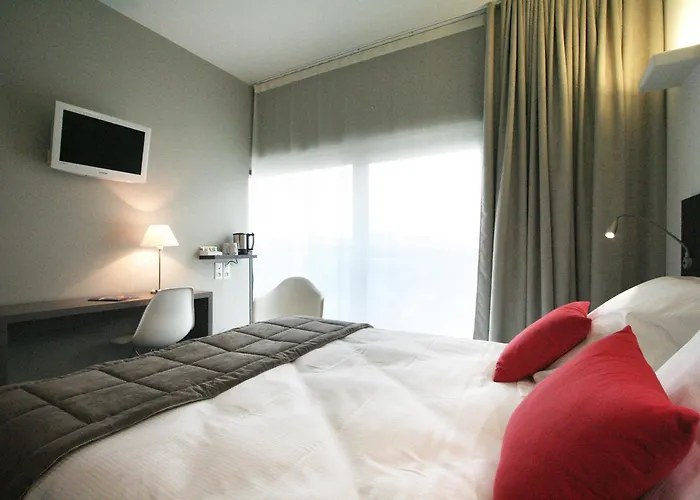 Mercure Nantes Ouest Zenith 4*