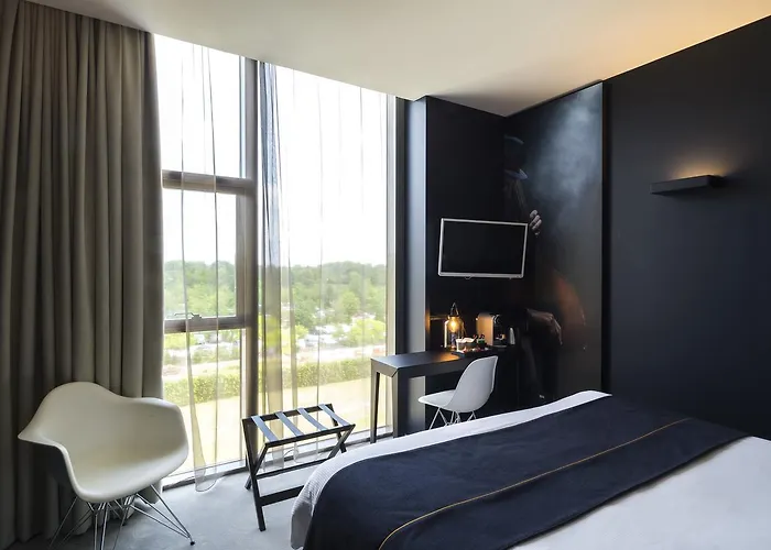 Mercure Nantes Ouest Zenith 4*