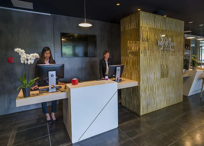 Mercure Nantes Ouest Zenith Hotel 4*